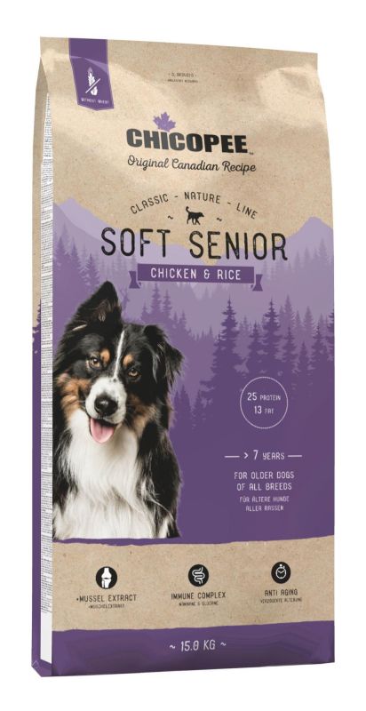 Chicopee semi-moist food for senior dogs of all breeds, chicken and rice